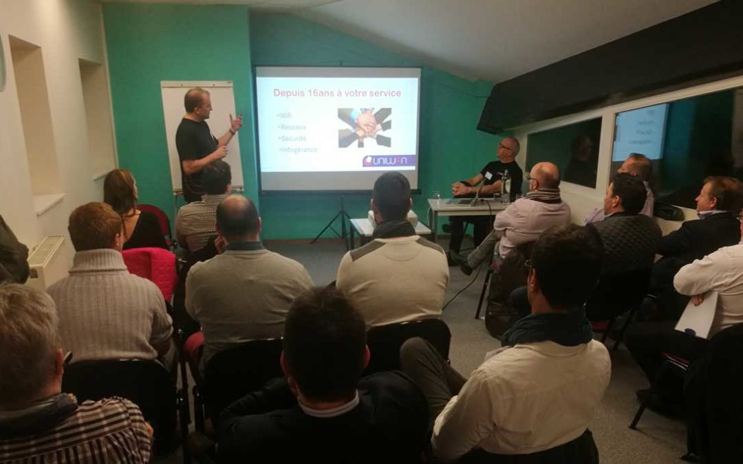 Première présentation de la U1BOX à nos futurs partenaires (rejoignez-les !)