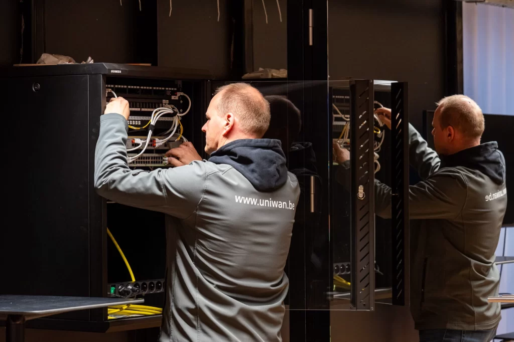 Configuration d'une infrastructure IT par Uniwan